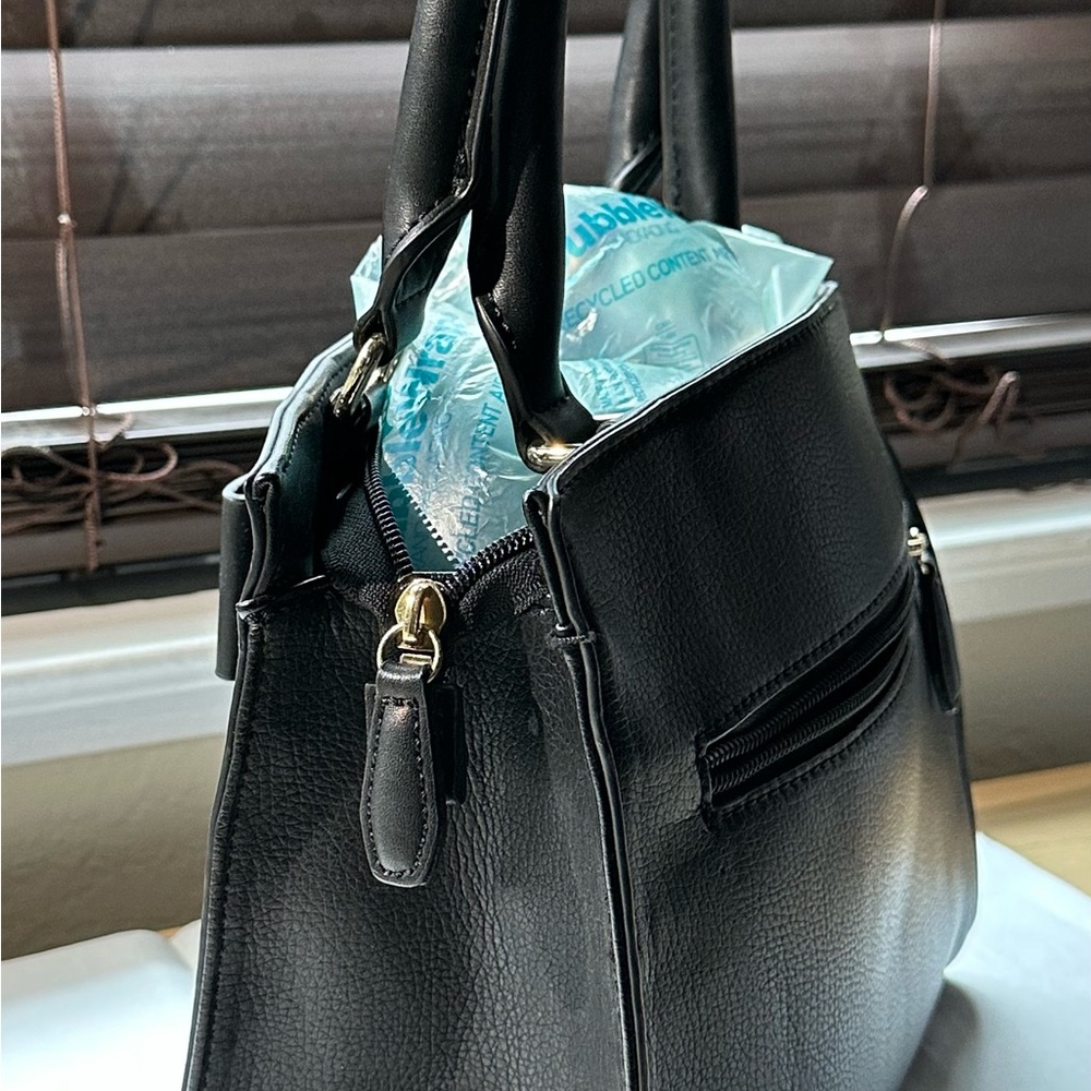 Apt 9 Black Hand/ Crossbody Bag - Picture 5 of 6